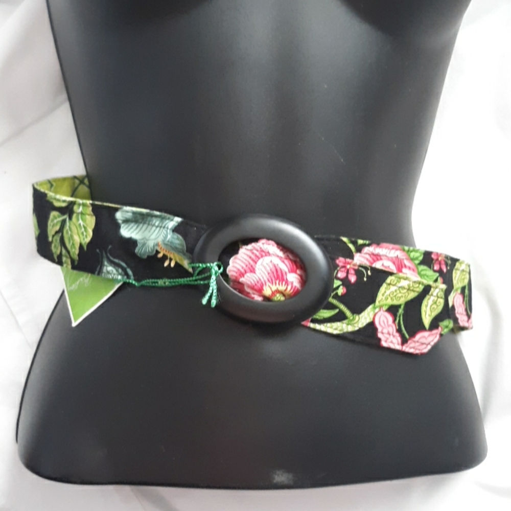 Vera Bradley belt
